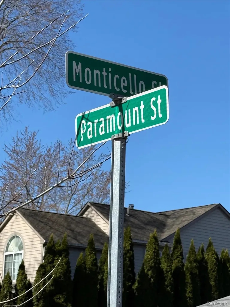 0000 Paramount Novi City MI 48375