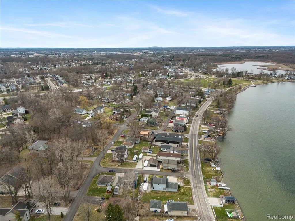 0000 Paramount Novi City MI 48375