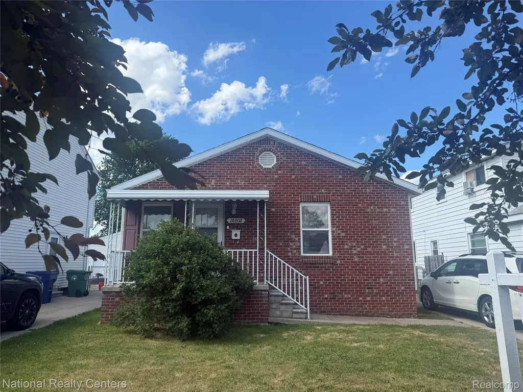 28802 Birchlawn Street Garden City City MI 48135