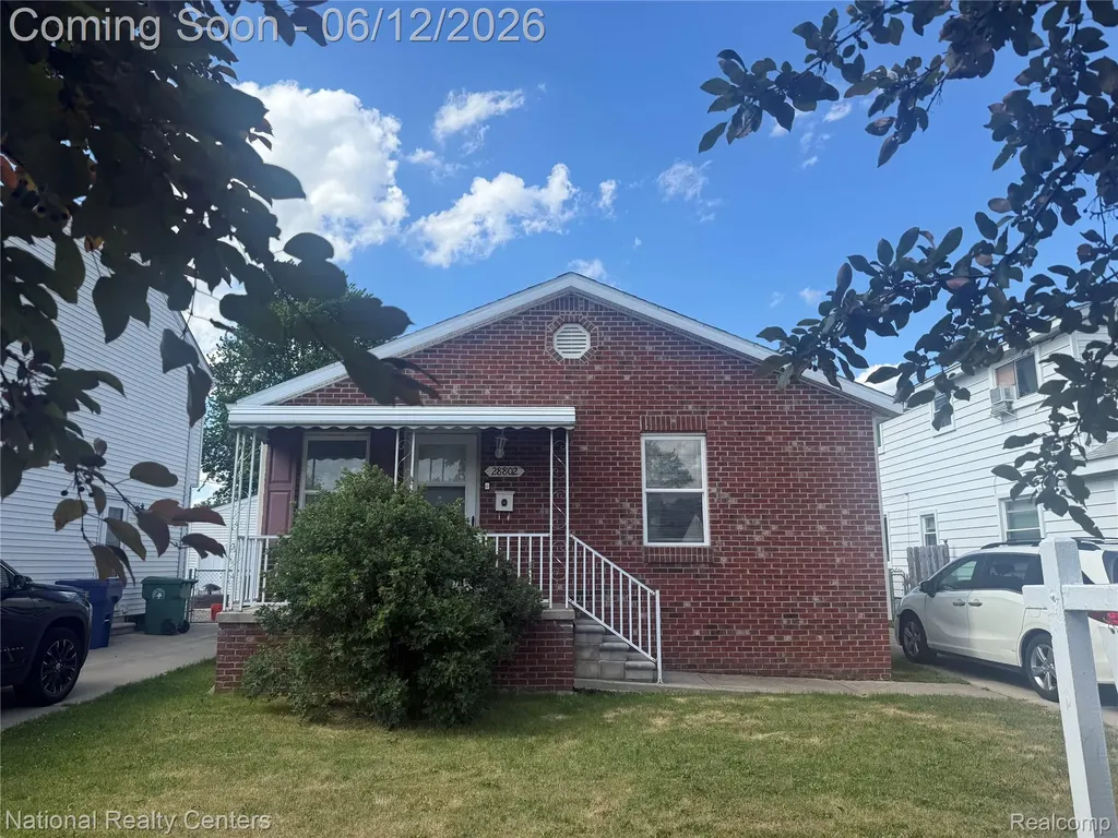 28802 Birchlawn Street Garden City City MI 48135