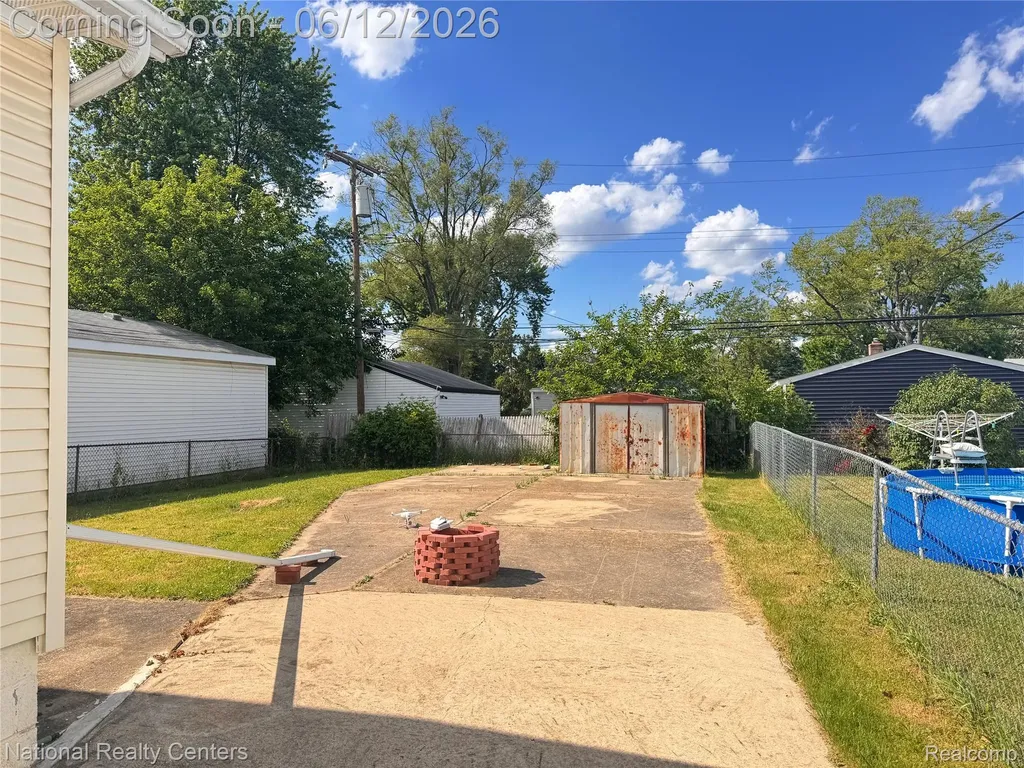 28802 Birchlawn Street Garden City City MI 48135