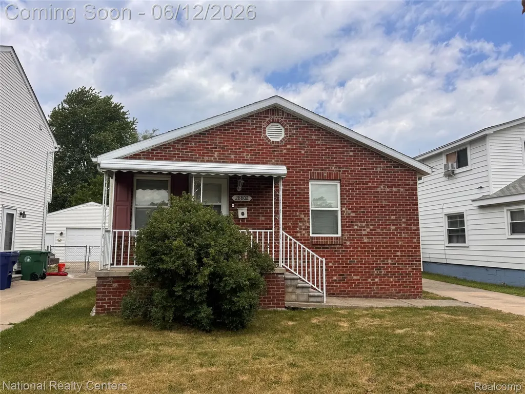 28802 Birchlawn Street Garden City City MI 48135