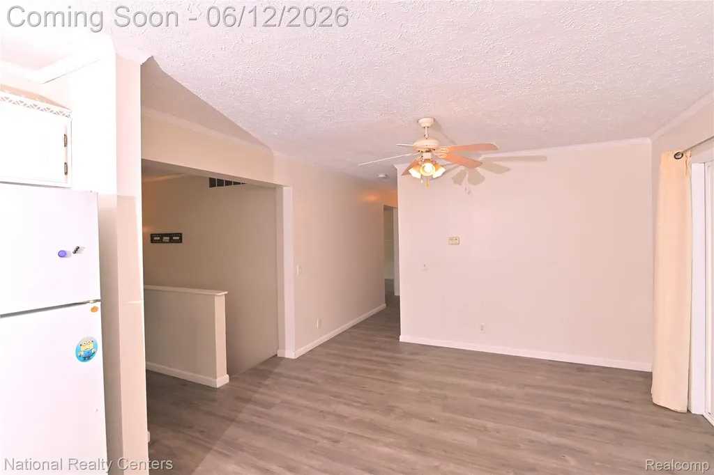 28802 Birchlawn Street Garden City City MI 48135