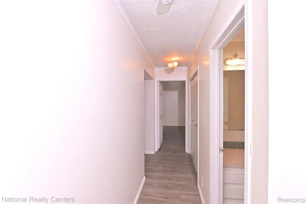28802 Birchlawn Street Garden City City MI 48135