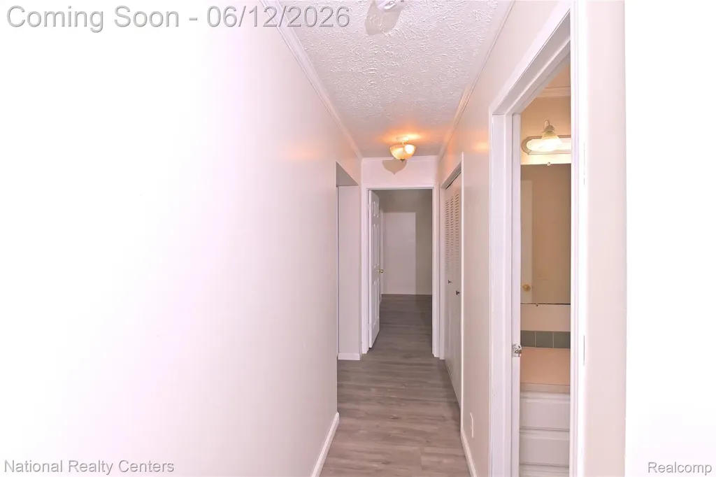28802 Birchlawn Street Garden City City MI 48135