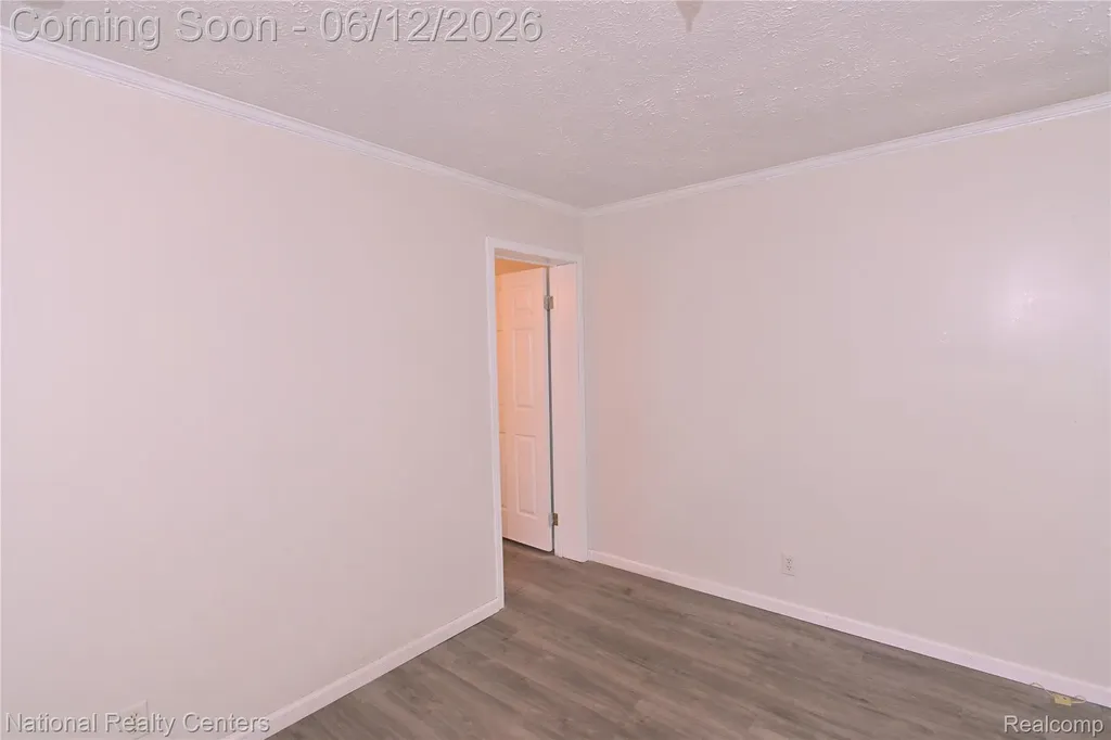 28802 Birchlawn Street Garden City City MI 48135
