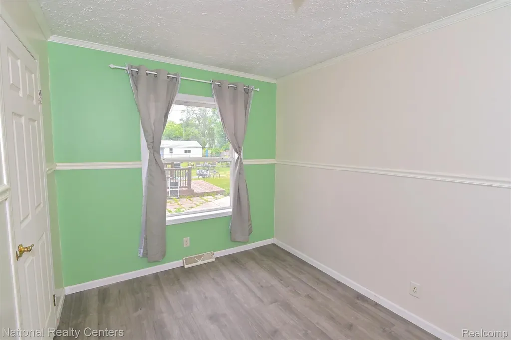 28802 Birchlawn Street Garden City City MI 48135