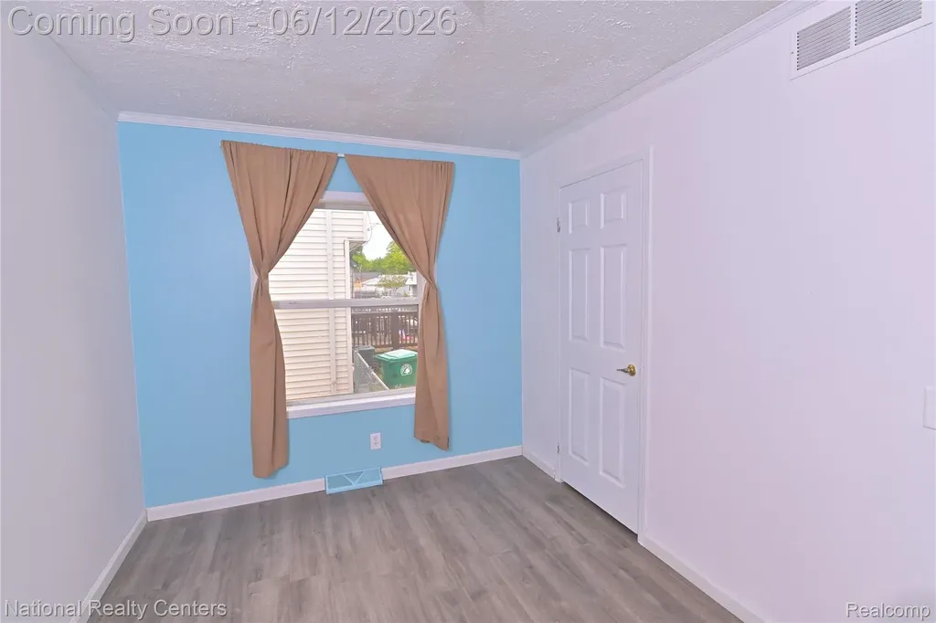 28802 Birchlawn Street Garden City City MI 48135