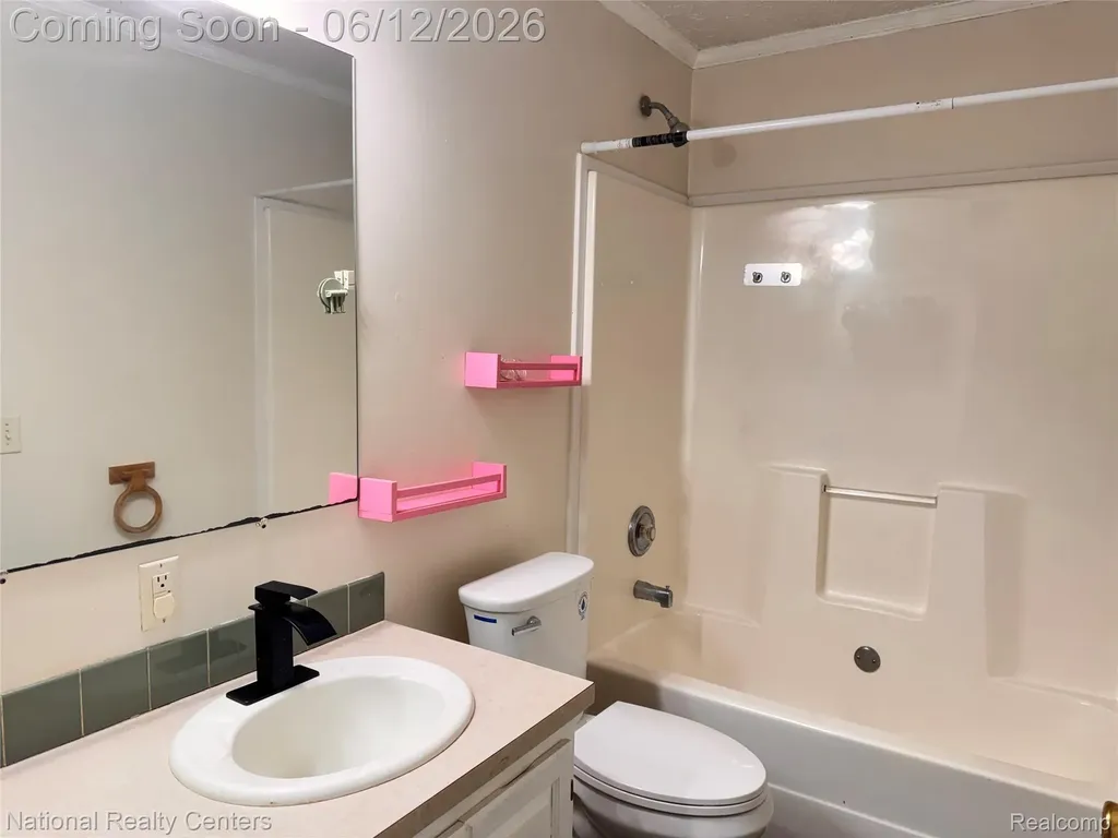28802 Birchlawn Street Garden City City MI 48135