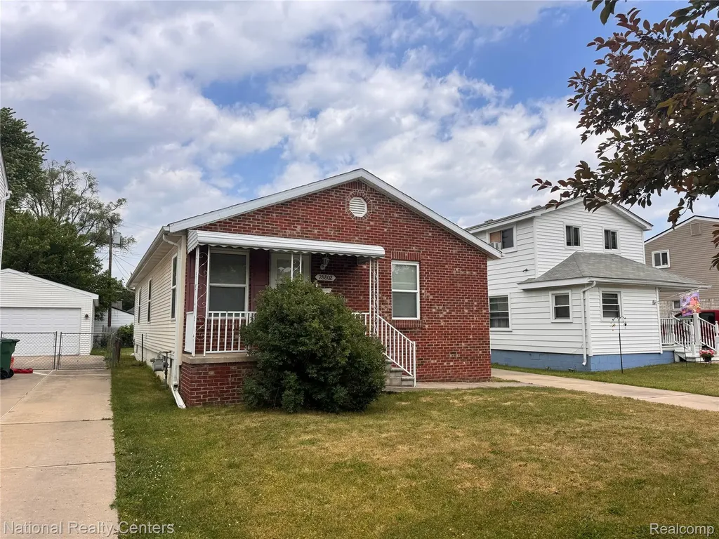 28802 Birchlawn Street Garden City City MI 48135