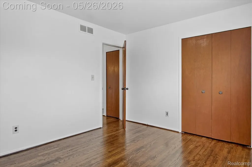2995 Groves Drive Sterling Heights City MI 48310