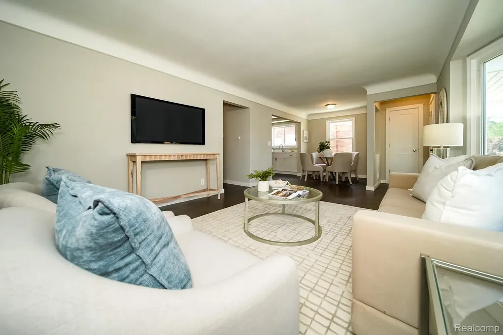23610 Morton Street Oak Park City MI 48237