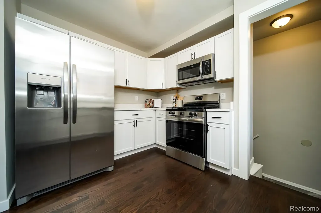 23610 Morton Street Oak Park City MI 48237