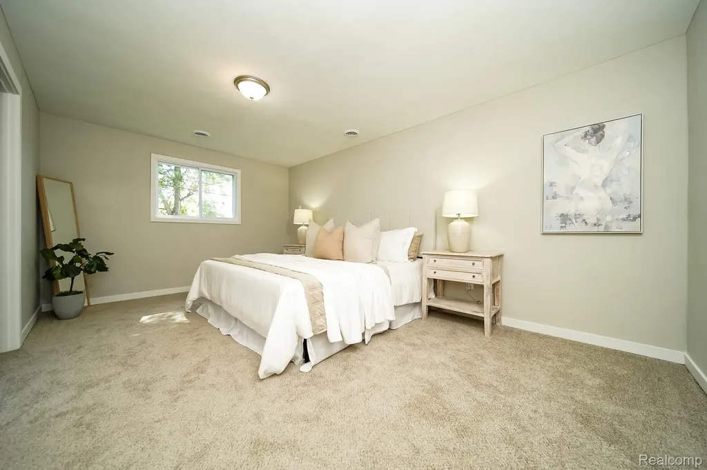 23610 Morton Street Oak Park City MI 48237