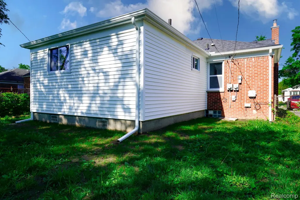 23610 Morton Street Oak Park City MI 48237