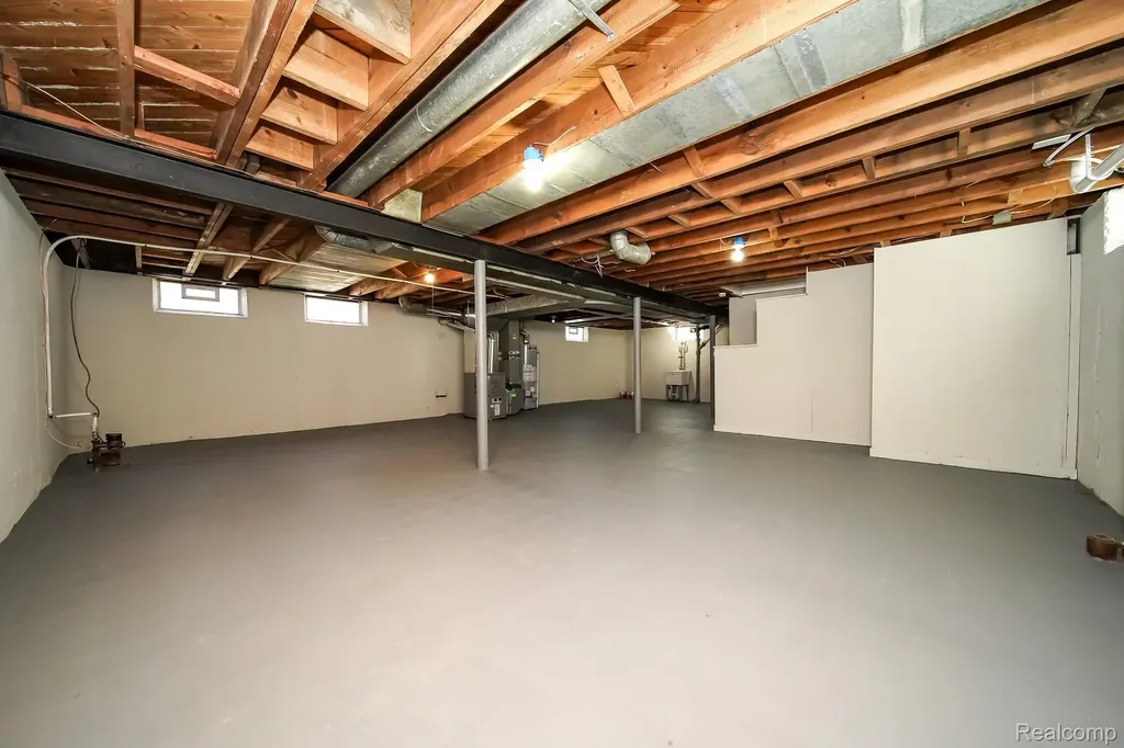 23610 Morton Street Oak Park City MI 48237