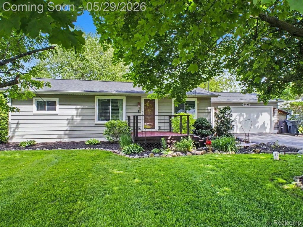 5499 Robin Drive Grand Blanc Charter Township MI 48439