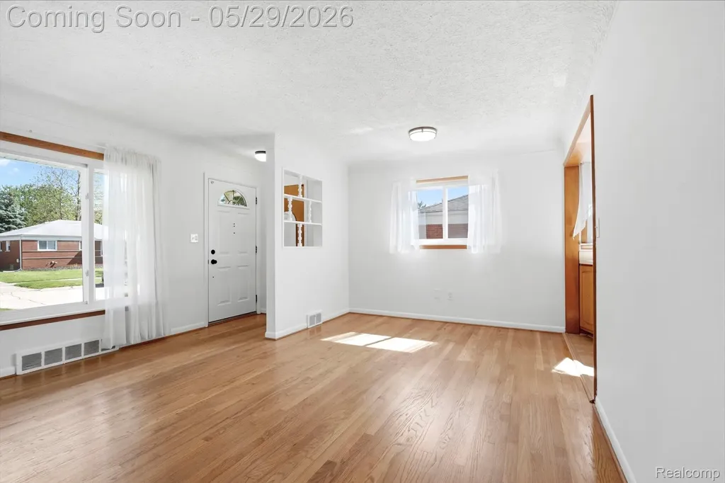 3327 N Lynn Court Trenton City MI 48183