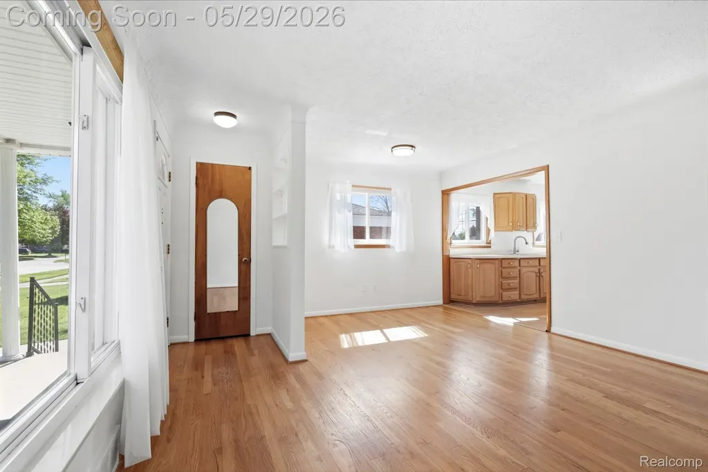 3327 N Lynn Court Trenton City MI 48183
