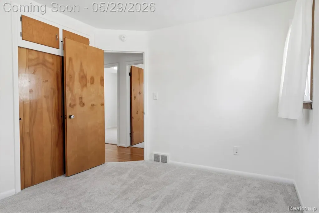 3327 N Lynn Court Trenton City MI 48183