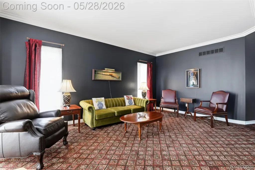 668 Springview Drive Rochester City MI 48307