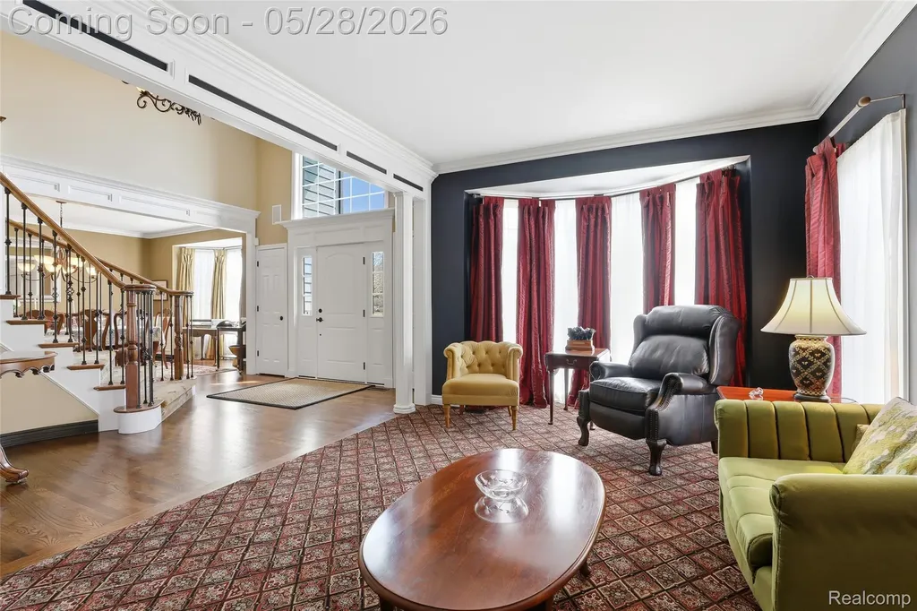 668 Springview Drive Rochester City MI 48307