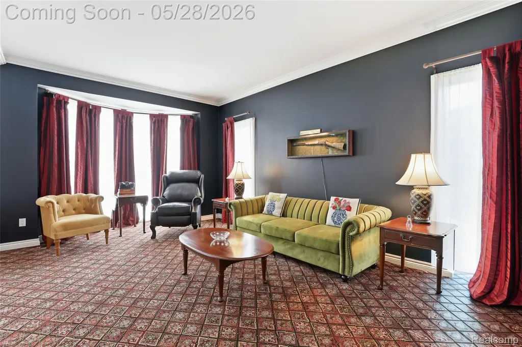 668 Springview Drive Rochester City MI 48307