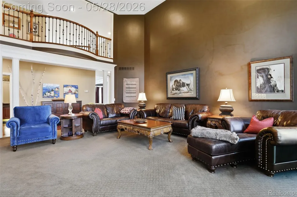 668 Springview Drive Rochester City MI 48307
