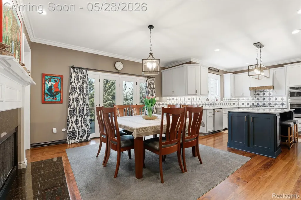 668 Springview Drive Rochester City MI 48307