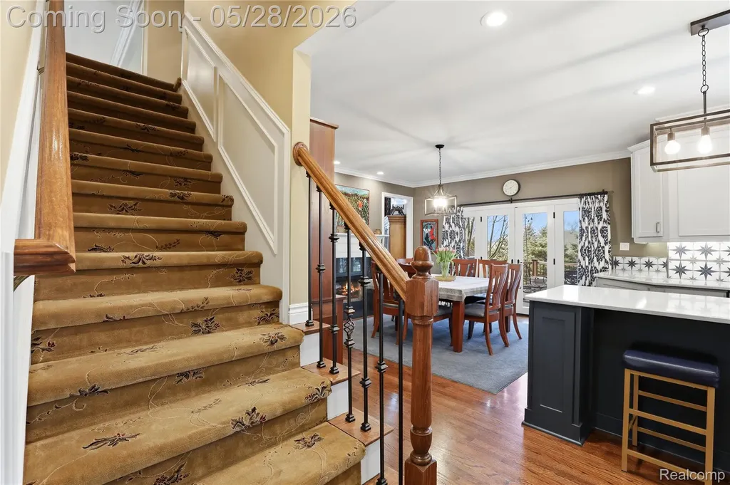 668 Springview Drive Rochester City MI 48307