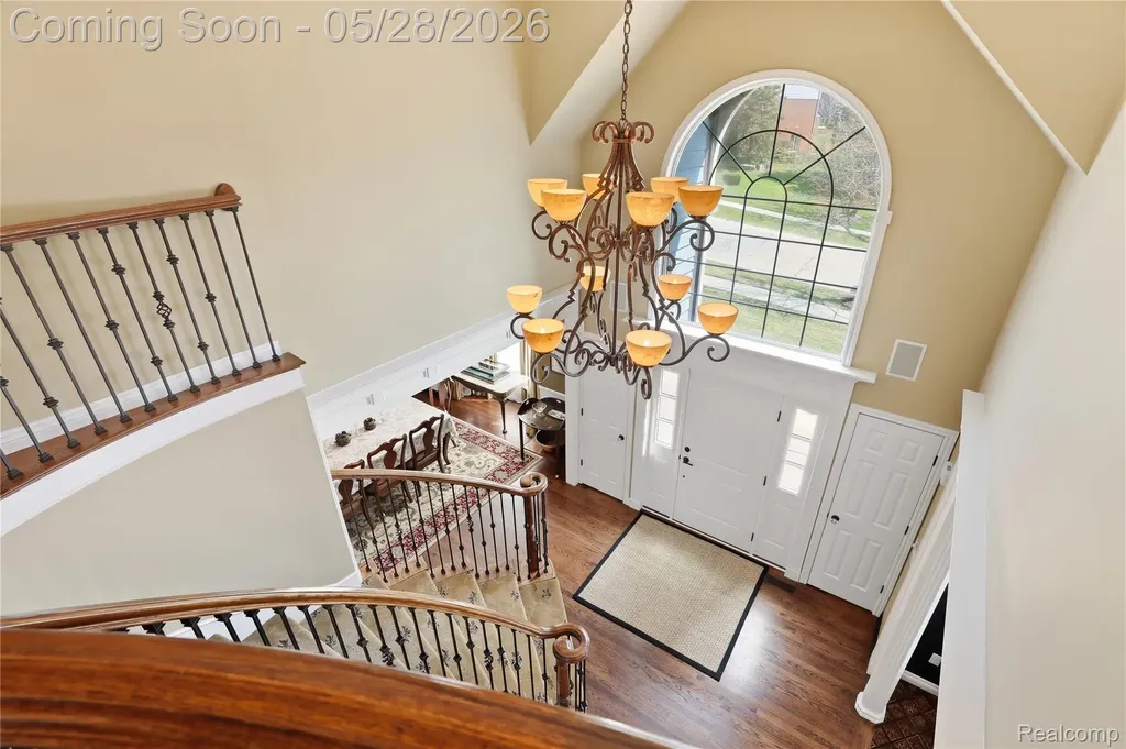 668 Springview Drive Rochester City MI 48307