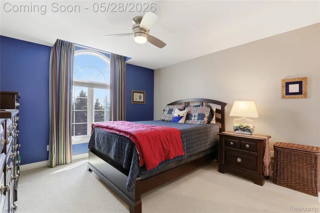 668 Springview Drive Rochester City MI 48307
