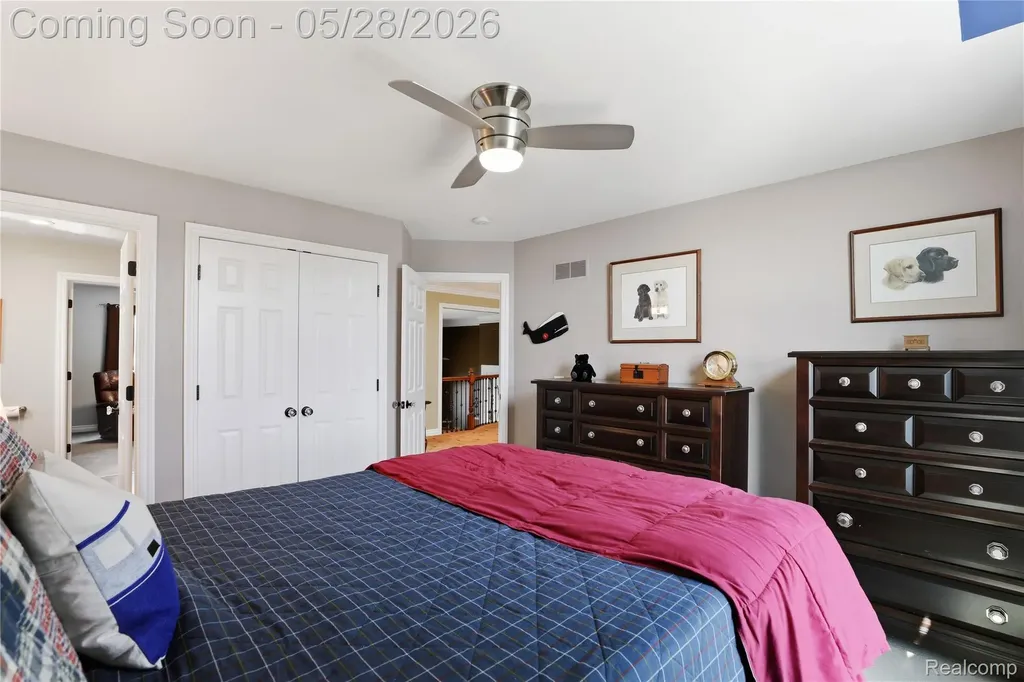 668 Springview Drive Rochester City MI 48307
