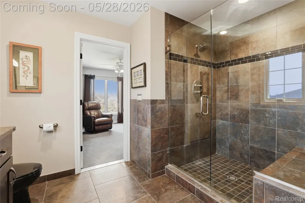 668 Springview Drive Rochester City MI 48307