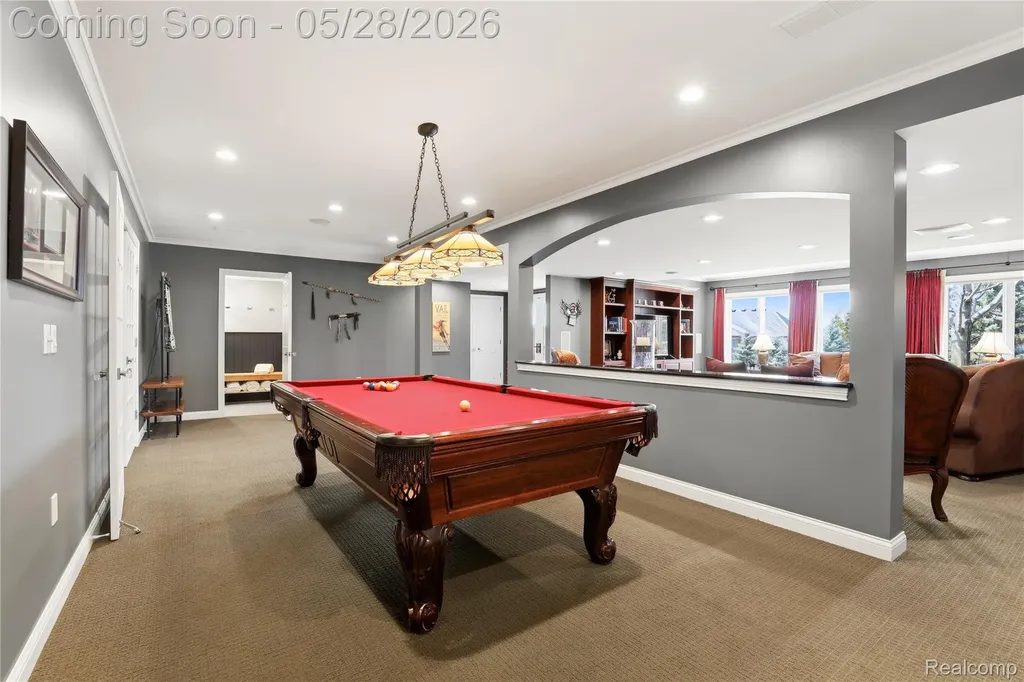 668 Springview Drive Rochester City MI 48307