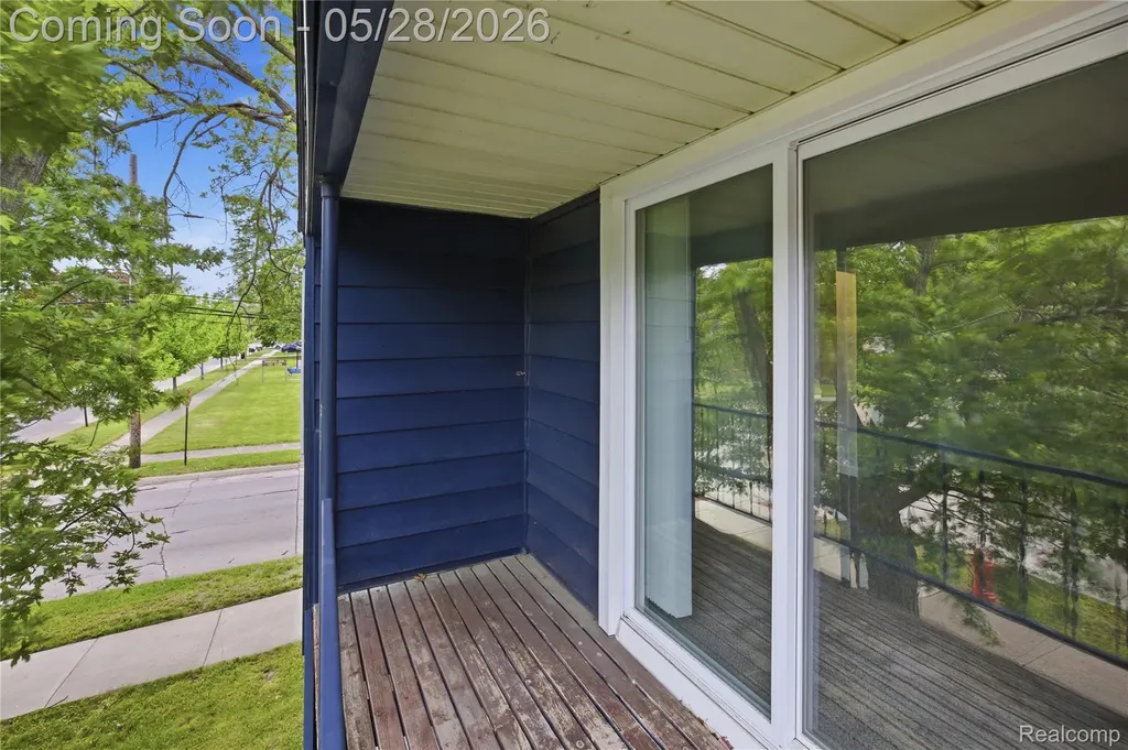 17128 Cicotte Avenue Allen Park City MI 48101