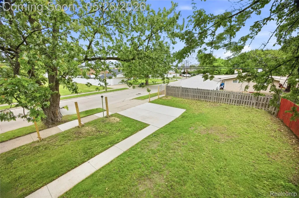 17128 Cicotte Avenue Allen Park City MI 48101