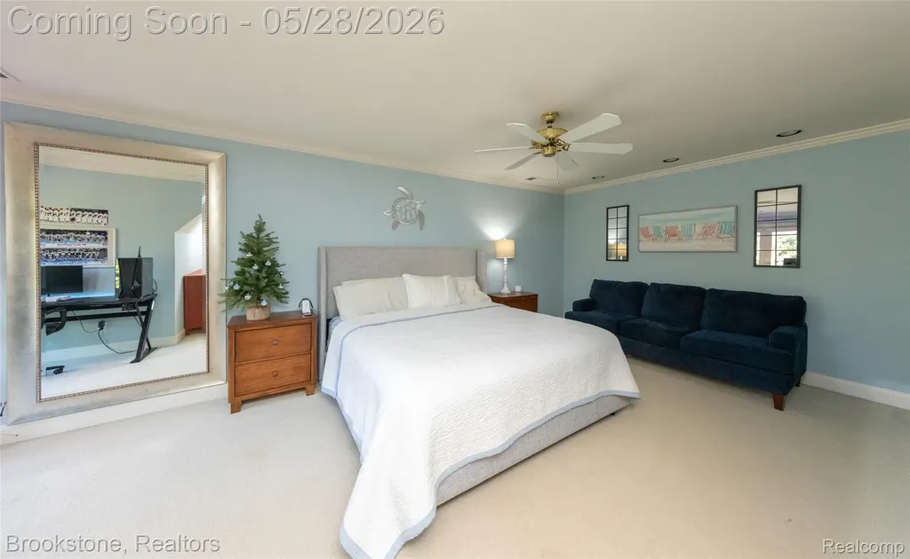 1494 Highpoint Oakland Charter Township MI 48306