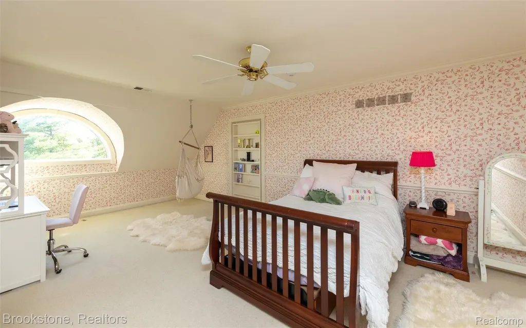 1494 Highpoint Oakland Charter Township MI 48306