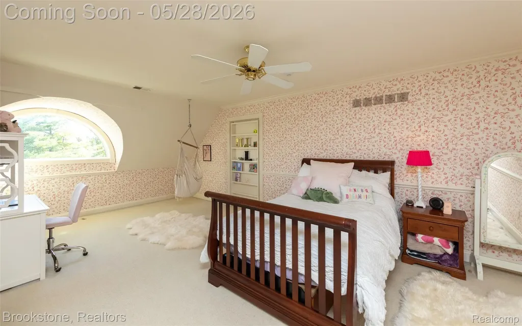 1494 Highpoint Oakland Charter Township MI 48306