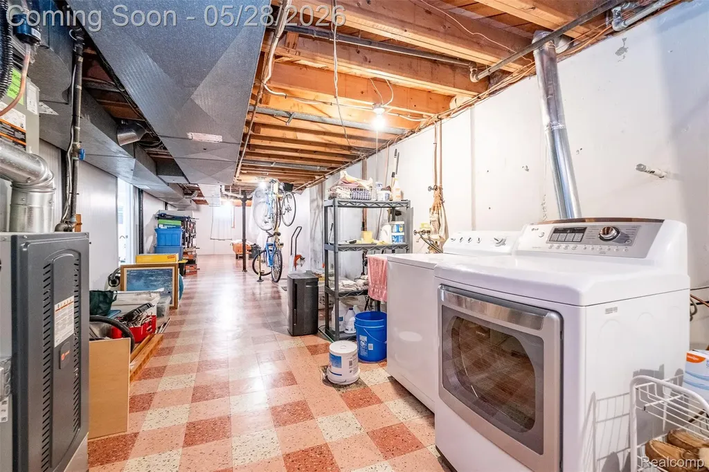 3621 Berkshire Drive Bloomfield Charter Township MI 48301