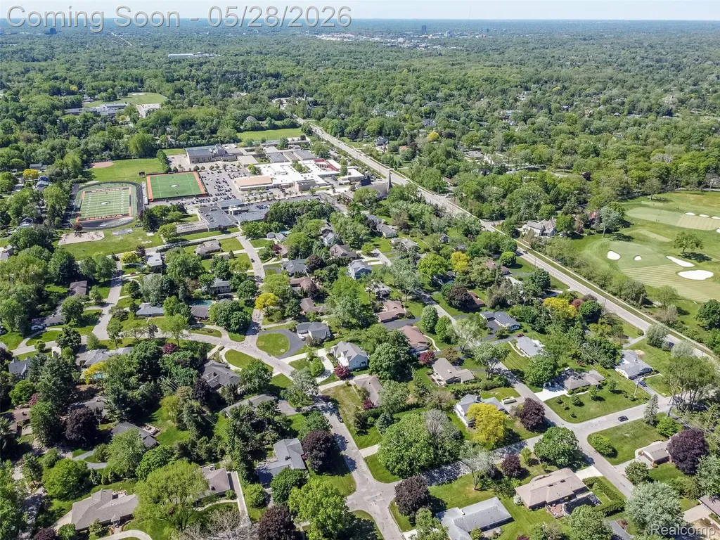 3621 Berkshire Drive Bloomfield Charter Township MI 48301