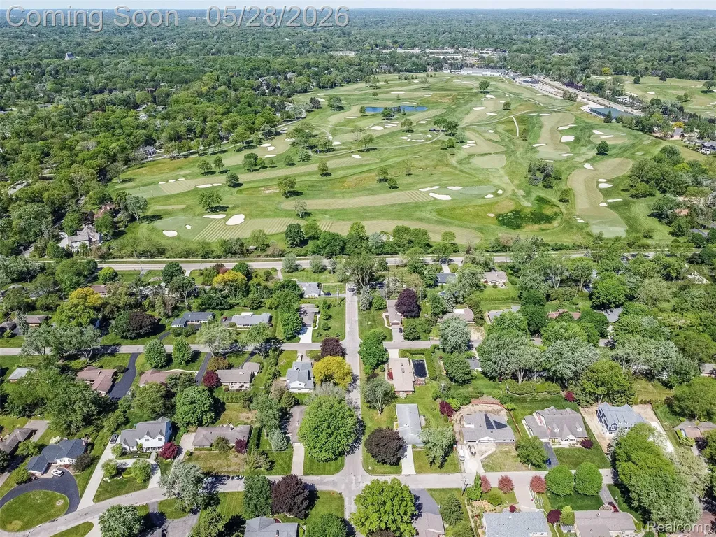 3621 Berkshire Drive Bloomfield Charter Township MI 48301