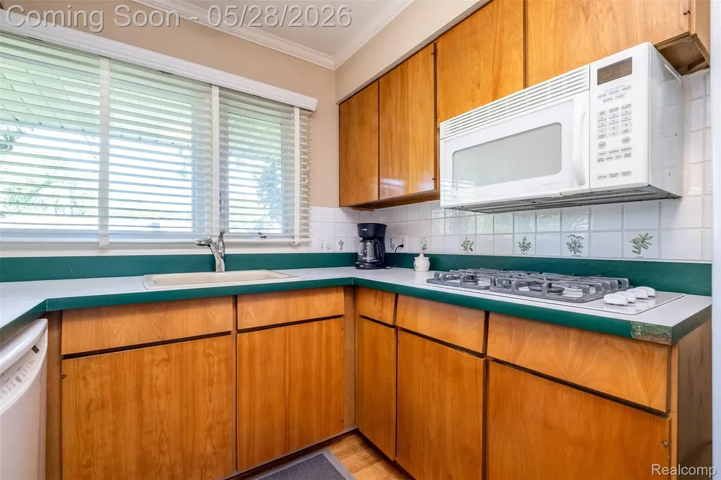 3621 Berkshire Drive Bloomfield Charter Township MI 48301