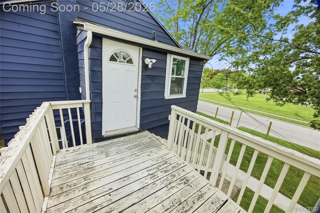 17128 Cicotte Avenue NW Allen Park City MI 48101