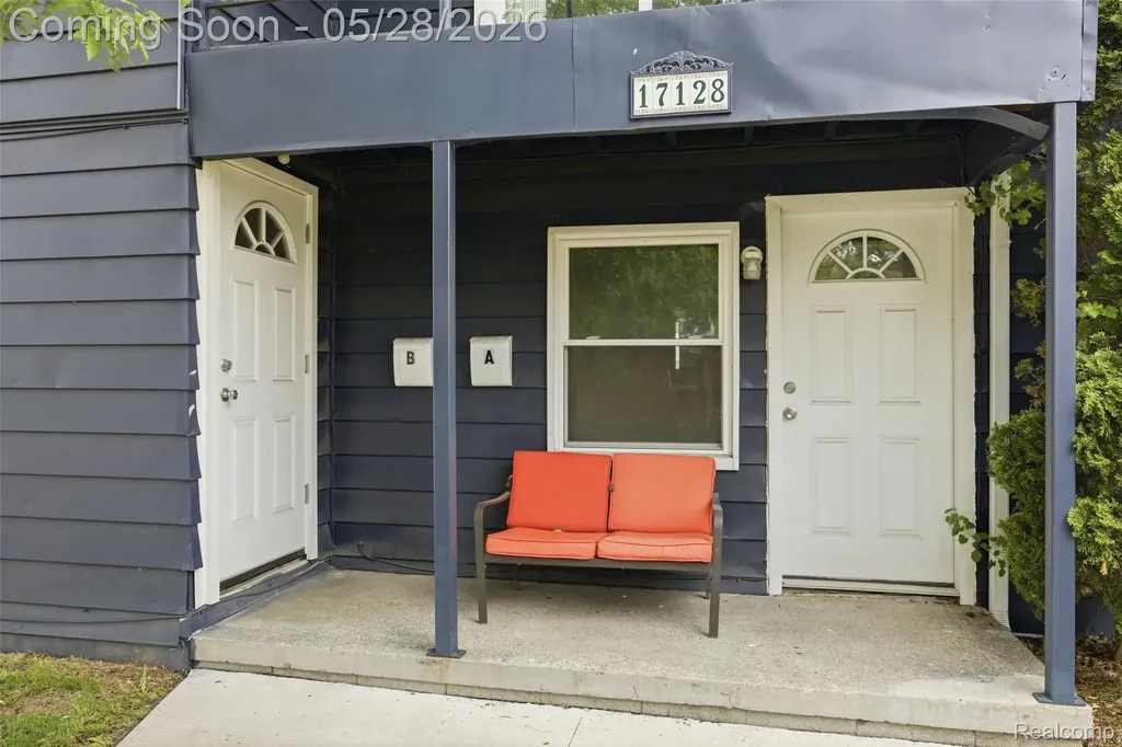 17128 Cicotte Avenue NW Allen Park City MI 48101