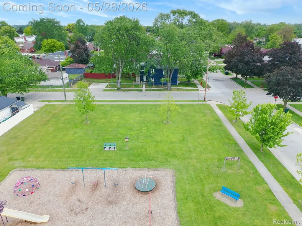 17128 Cicotte Avenue Allen Park City MI 48101