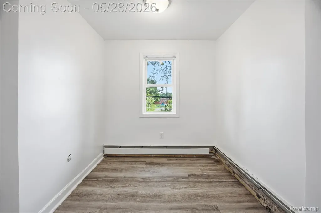 17128 Cicotte Avenue NW Allen Park City MI 48101
