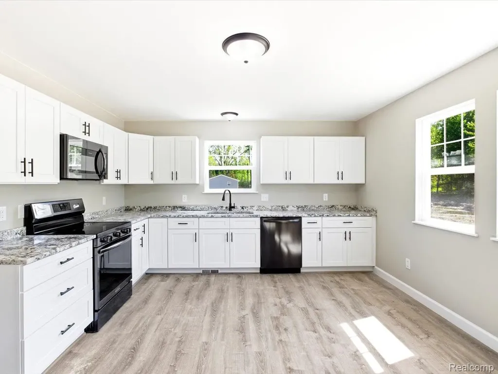 2941 Beach Road Port Huron Charter Township MI 48060