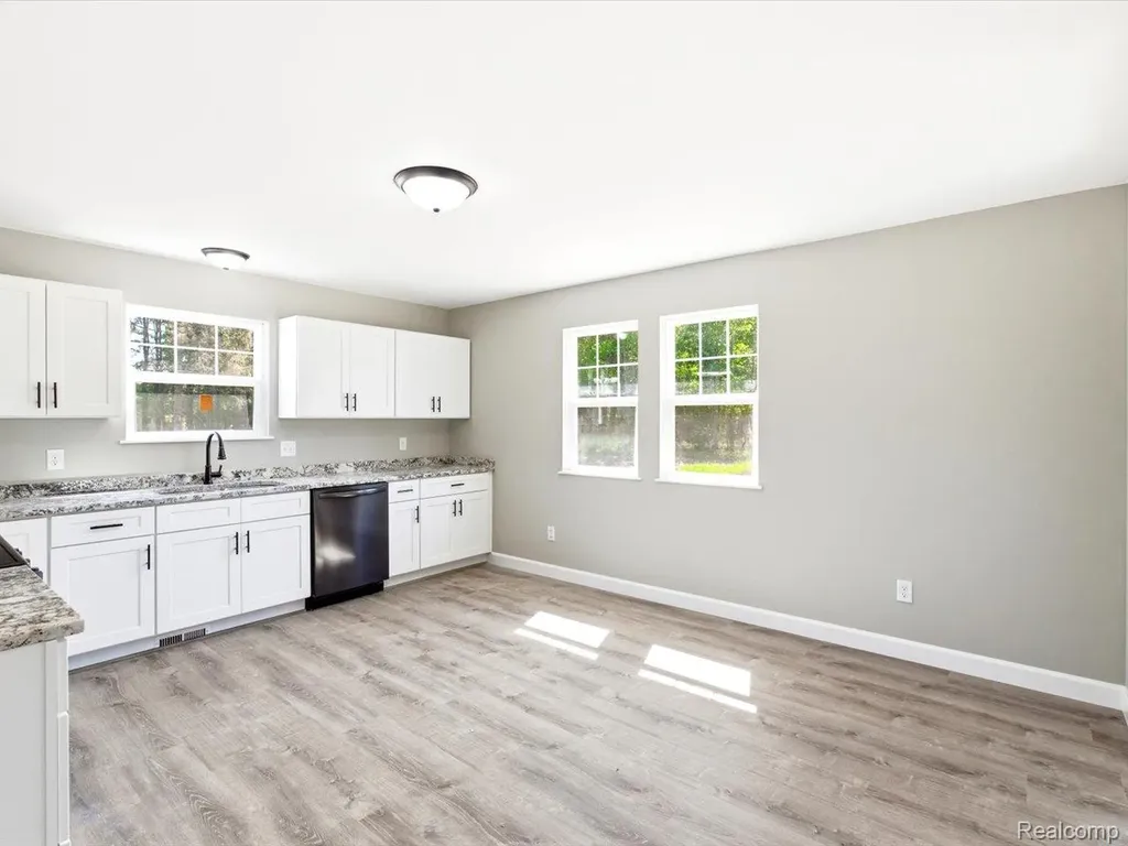 2941 Beach Road Port Huron Charter Township MI 48060